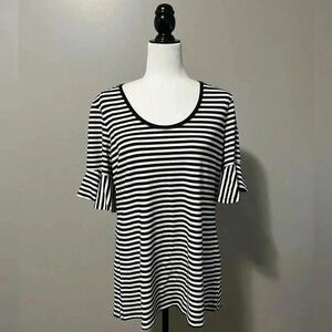 Isaac Mizrahi  Shirt Sleeve Striped Scoop Neck Knit Top